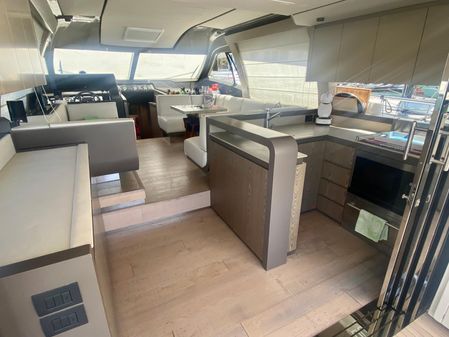 Ferretti Yachts 550 image