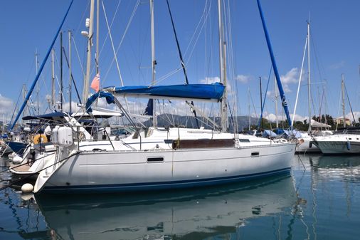 Beneteau Oceanis 331 image