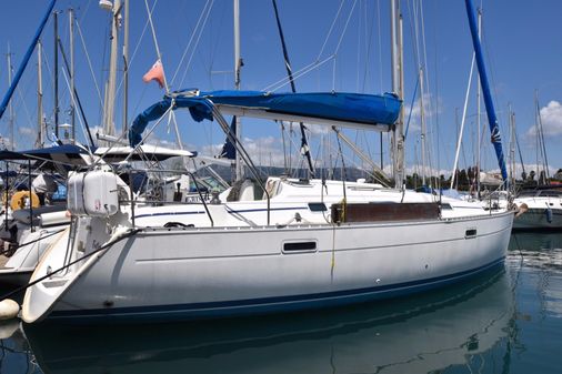 Beneteau Oceanis 331 image