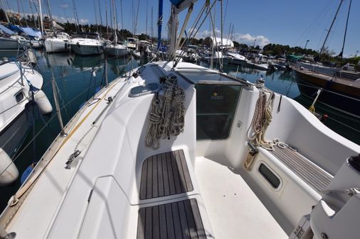 Beneteau Oceanis 331 image