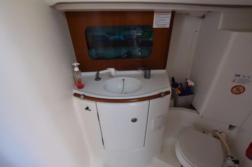 Beneteau Oceanis 331 image