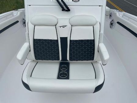 Tidewater 280-CC-ADVENTURE-CUSTOM image