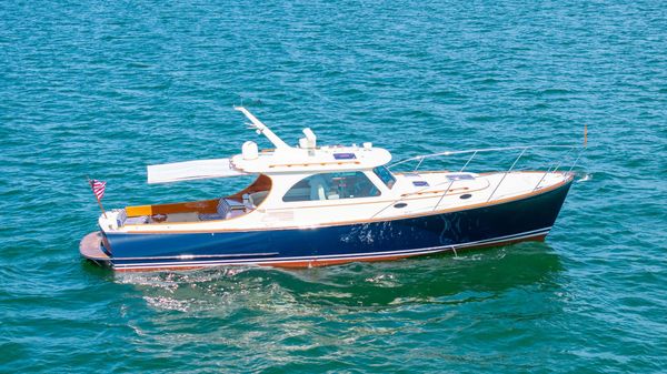 Hinckley Talaria 40