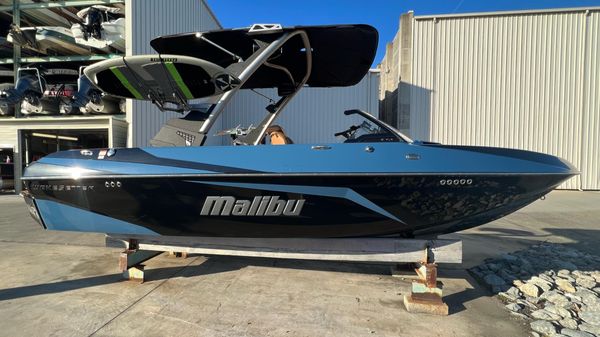 Malibu Wakesetter 21 VLX
