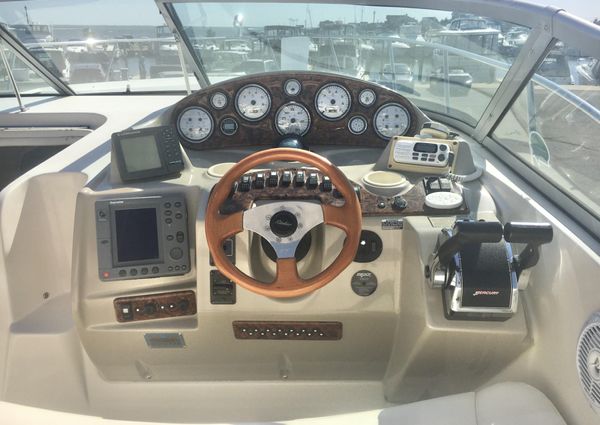 Rinker 342 Fiesta Vee image