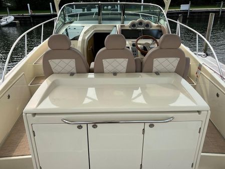 Chris-Craft 38 Launch image