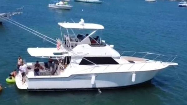 Tiara Yachts 43 Convertible