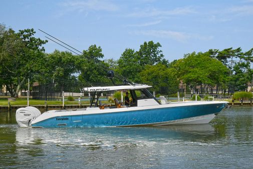 Everglades 455 Center Console image