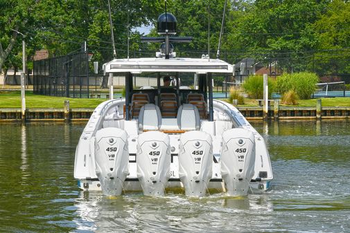 Everglades 455 Center Console image