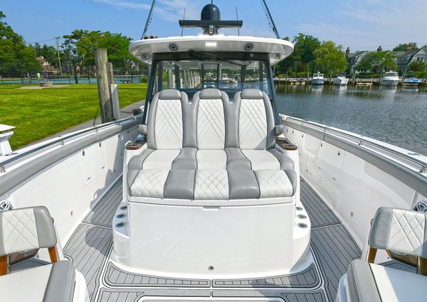 Everglades 455 Center Console image