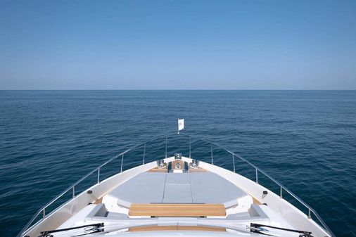 Ferretti Yachts 780 image