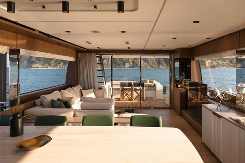 Ferretti Yachts 780 image