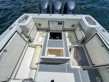 SeaVee 370z image