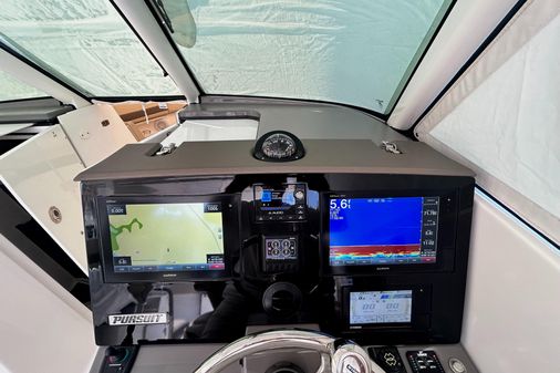 Pursuit DC 325 Dual Console image