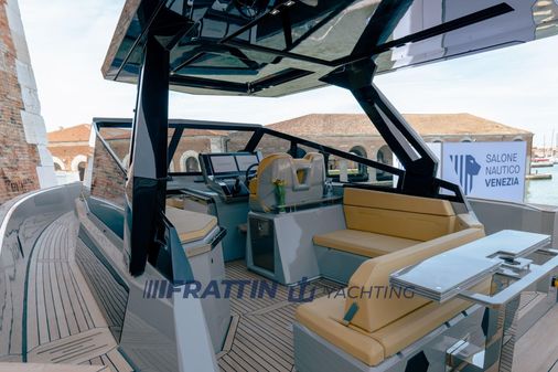 Evo Yachts Evo R4 WA image