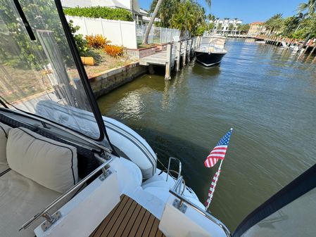 Carver 396 Motor Yacht image