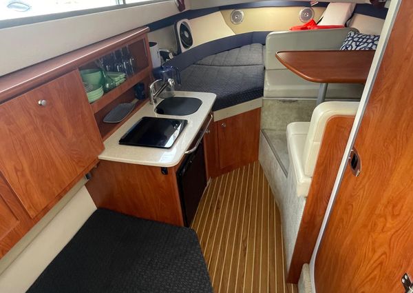 Bayliner 266 Discovery image