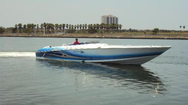 Donzi 43 ZR 