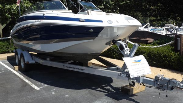 Crownline E235XS