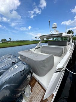 Tiara Yachts 43 LS image