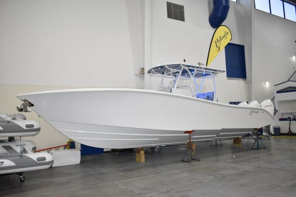 Yellowfin 34 - main image