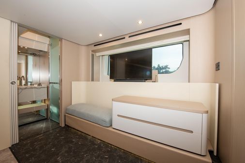 Azimut Fly 68 image