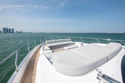 Azimut Fly 68 image