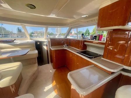 Sea Ray 480 Sedan Bridge image