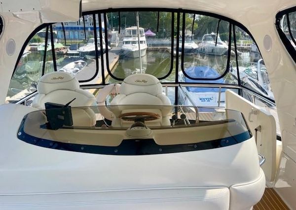 Sea Ray 480 Sedan Bridge image