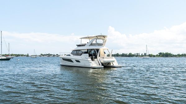 Aquila 44 Yacht image