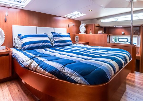 Aquila 44 Yacht image