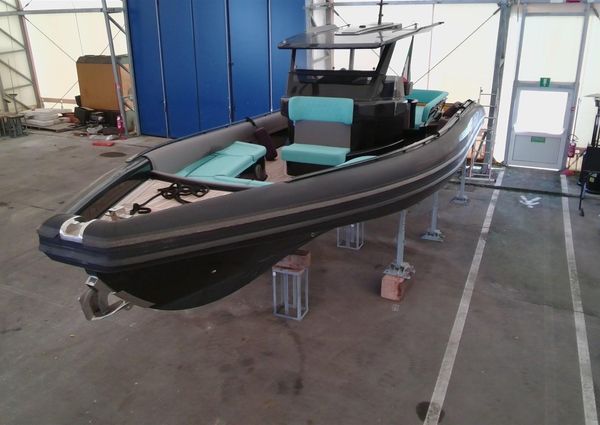 Custom Novamarine Europa Black Shiver 100 image