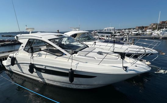 Sea Ray Sundancer 350 Coupe image