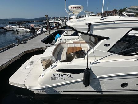 Sea Ray Sundancer 350 Coupe image