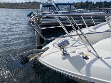 Sea Ray Sundancer 350 Coupe image