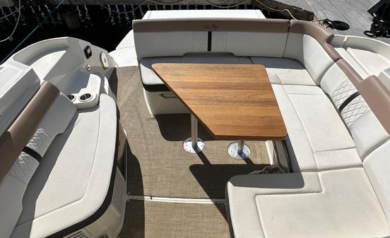 Sea Ray Sundancer 350 Coupe image