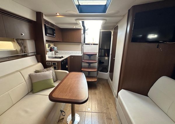 Sea Ray Sundancer 350 Coupe image