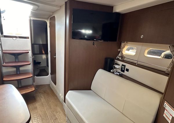 Sea Ray Sundancer 350 Coupe image