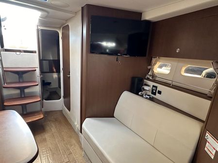 Sea Ray Sundancer 350 Coupe image