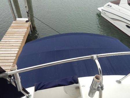 Hatteras 38-CONVERTIBLE image
