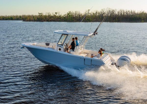 Robalo R270 image