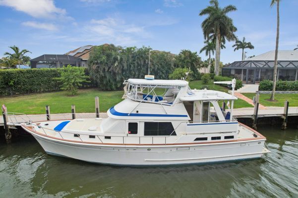 Offshore Yachts 48 Cockpit Motor Yacht - main image