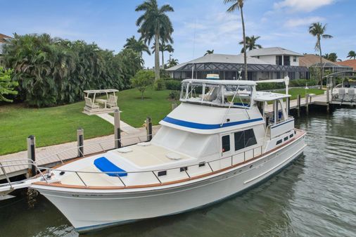 Offshore Yachts 48 Cockpit Motor Yacht image