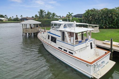 Offshore Yachts 48 Cockpit Motor Yacht image