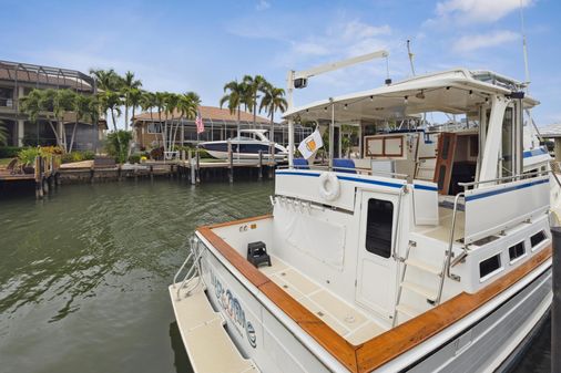 Offshore Yachts 48 Cockpit Motor Yacht image