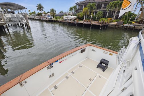 Offshore Yachts 48 Cockpit Motor Yacht image