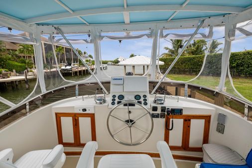 Offshore Yachts 48 Cockpit Motor Yacht image