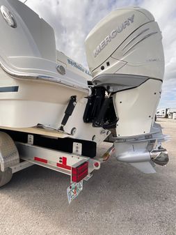 Boston Whaler 345 Conquest image