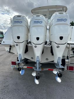 Boston Whaler 345 Conquest image