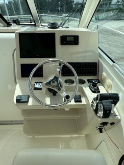 Boston Whaler 345 Conquest image